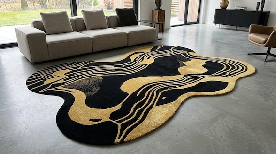 Hand-Tufted Black Gold Abstract Wavy Statement Rug – Modern Organic Carpet
