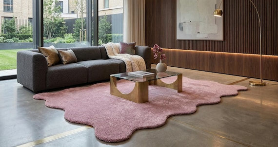 9x12 ft Blush Pink Irregular Shape Rug – Soft Plush Abstract Area Carpet