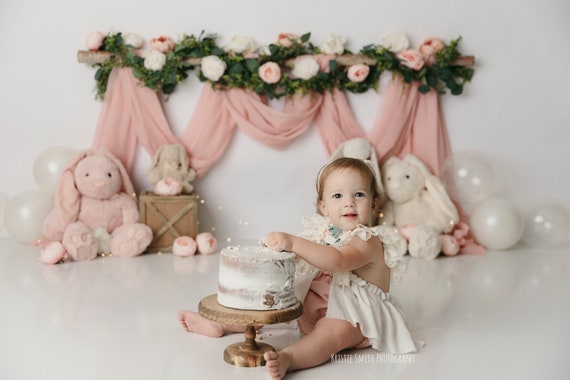 Cake Smash Photography: First Birthday Photoshoots