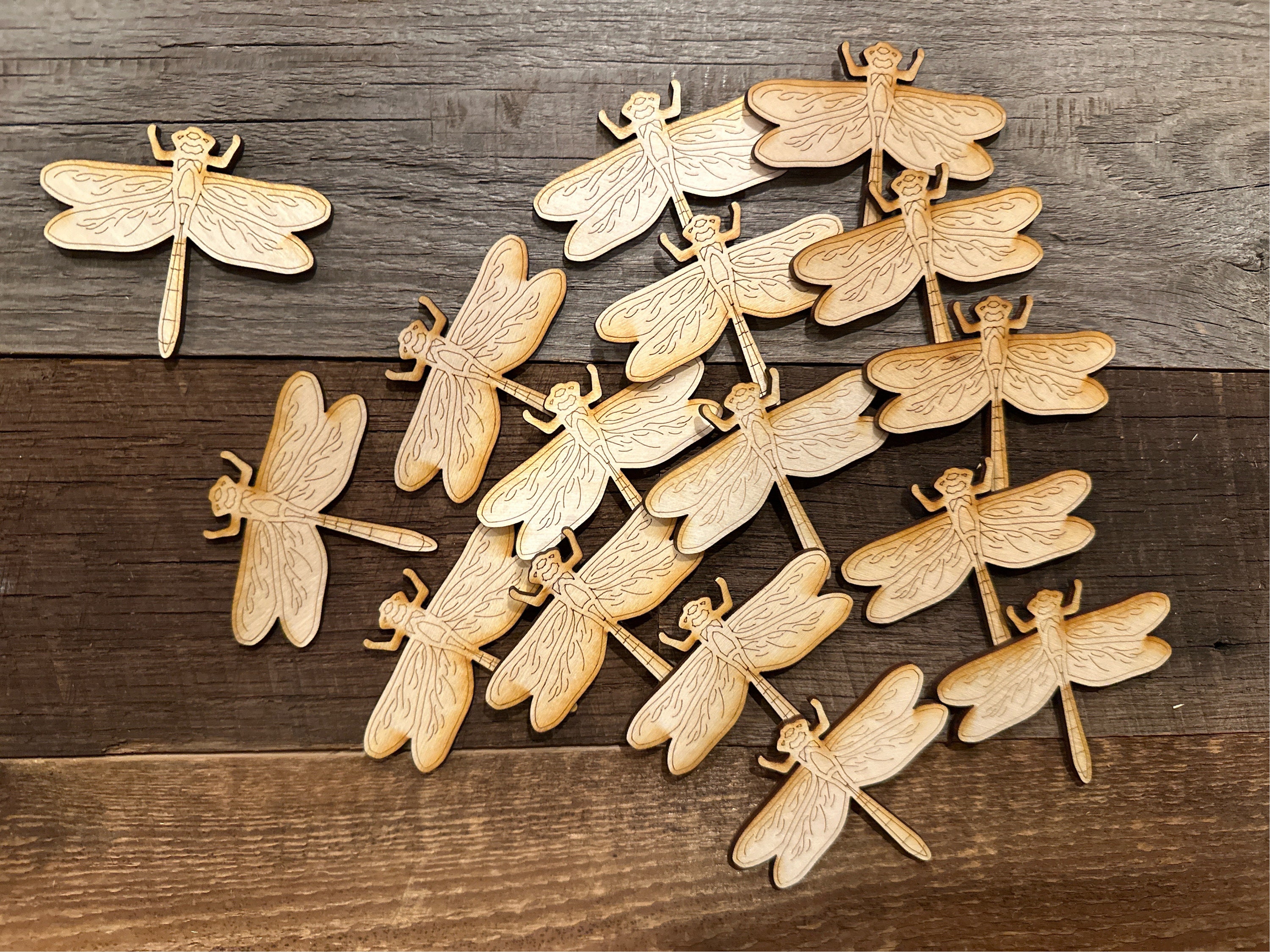 Laser cut dragonfly for crafts, dragonfly blanks for DIY, laser cut dragonfly for decor magnet DIY, dragonfly cutouts for creating