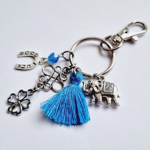 Porte clés et carte porte bonheur fer à cheval trèfle éléphant zen pompon bleu idée cadeau maman amie femme