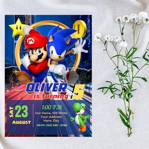 K&ouml;nnte beinhalten: Eine Geburtstagseinladung mit den Videospielfiguren Mario und Sonic the Hedgehog. Die Einladung ist f&uuml;r Olivers 5. Geburtstag. Die Einladung enth&auml;lt Datum, Uhrzeit und RSVP-Informationen.