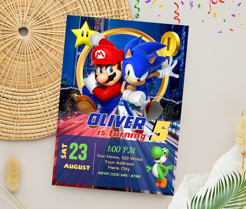K&ouml;nnte beinhalten: Eine Geburtstagseinladung mit den Figuren Mario und Sonic the Hedgehog. Die Einladung ist blau mit gelbem Rand und dem Text "Oliver wird 5" in Rot und Wei&szlig;. Das Datum ist "Sa 23. August" und die Uhrzeit ist "13:00 Uhr".