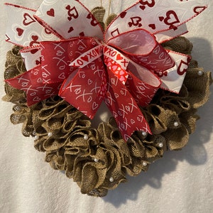 Burlap Ruffle Heart Wreath with Pearl Beads, Heart Wreath, Front Door Wreath, Interior Decor, Anniversary, Valentine&#39;s Day, Love