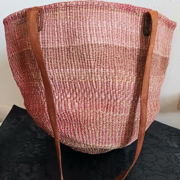 Vintage hand-woven sisal market bag