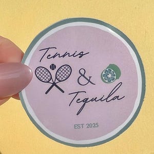 Tennis & Tequila Sticker - Perfekt für Papeterie, Kostümpartys, Parties oder Papeterie!