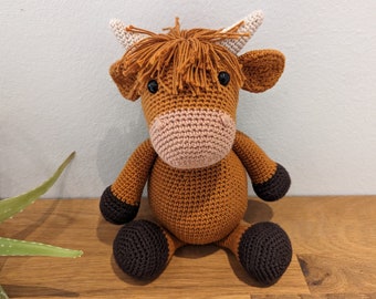 Kuschel-Kuh "Laura" gehäkelt / Highland Cow
