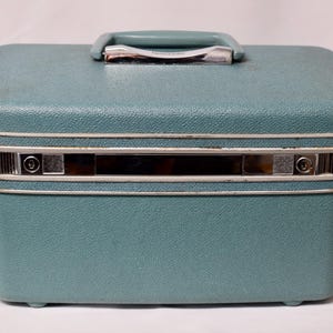 Vintage Ansonia Turquoise Silhouette Train Case | Hard Shell Makeup Vanity Travel Case