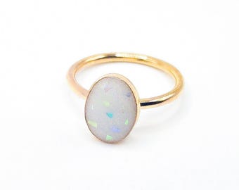 Simple Oval Keepsake Ring
