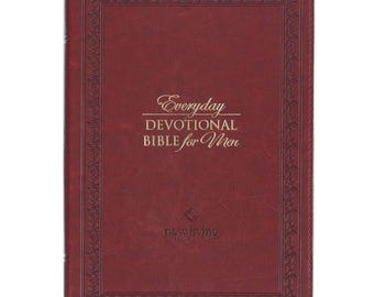Biblia devocional NLT personalizada para hombre / Cuero sintético color canela, grabado con lámina