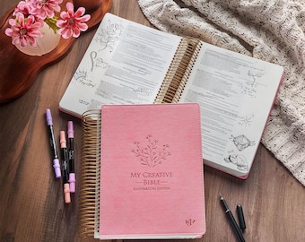 Biblia creativa personalizada rosa, edición ilustrada / Biblia KJV para diario, márgenes anchos, grabada en papel de aluminio