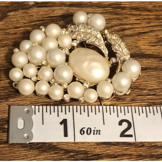 Vintage Baroque Pearl Gold Tone AB Aurora Boreali… - image 2