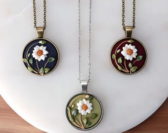 Daisy Pendant Necklace: Polymer Clay Floral Jewelry - Bronze or Silver Options