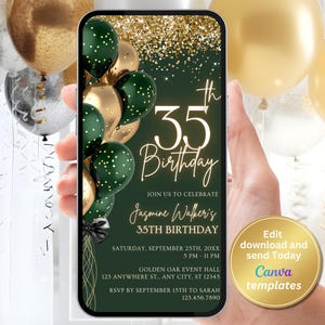 Op de afbeelding: Een smartphone toont een verjaardagsuitnodiging met een donkergroene achtergrond, gouden glitter en ballonnen. De uitnodiging luidt "35e verjaardag" en bevat evenementdetails. Een gouden sticker zegt "Bewerk, download en verzend vandaag Canva-sjablonen."