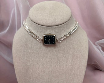 Zilveren horlogechoker – functioneel roestvrijstalen uurwerk, handgemaakte statement-sieraden