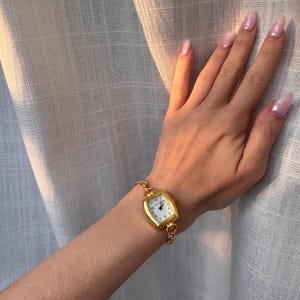 Bracelet montre en or fait main – Bijoux minimalistes élégants pour femme