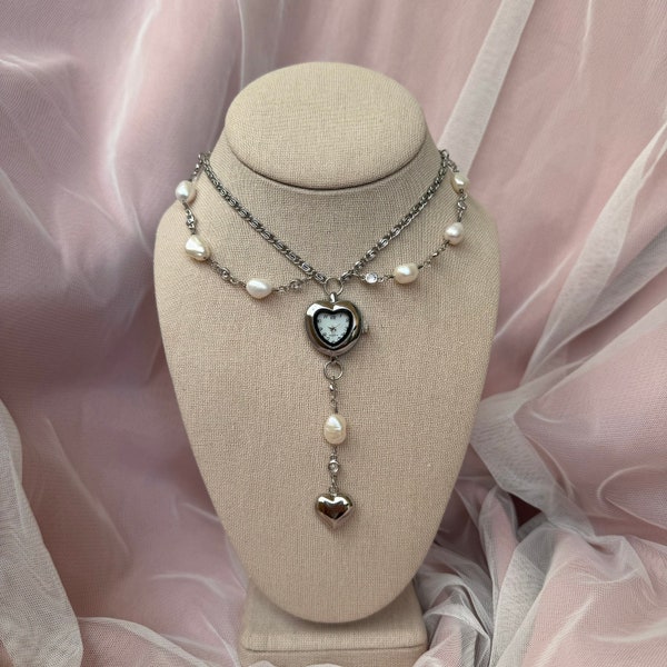 Collier ras de cou avec breloque coeur