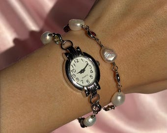 Bracciale con perle fatto a mano: gioielli eleganti e unici per le donne