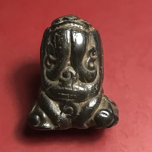 THAILAND AMULET Phra Pidta Close eyes Buddha Temple Statue Pendant Talisman