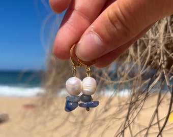 Earrings with freshwater pearls and aventurine stones