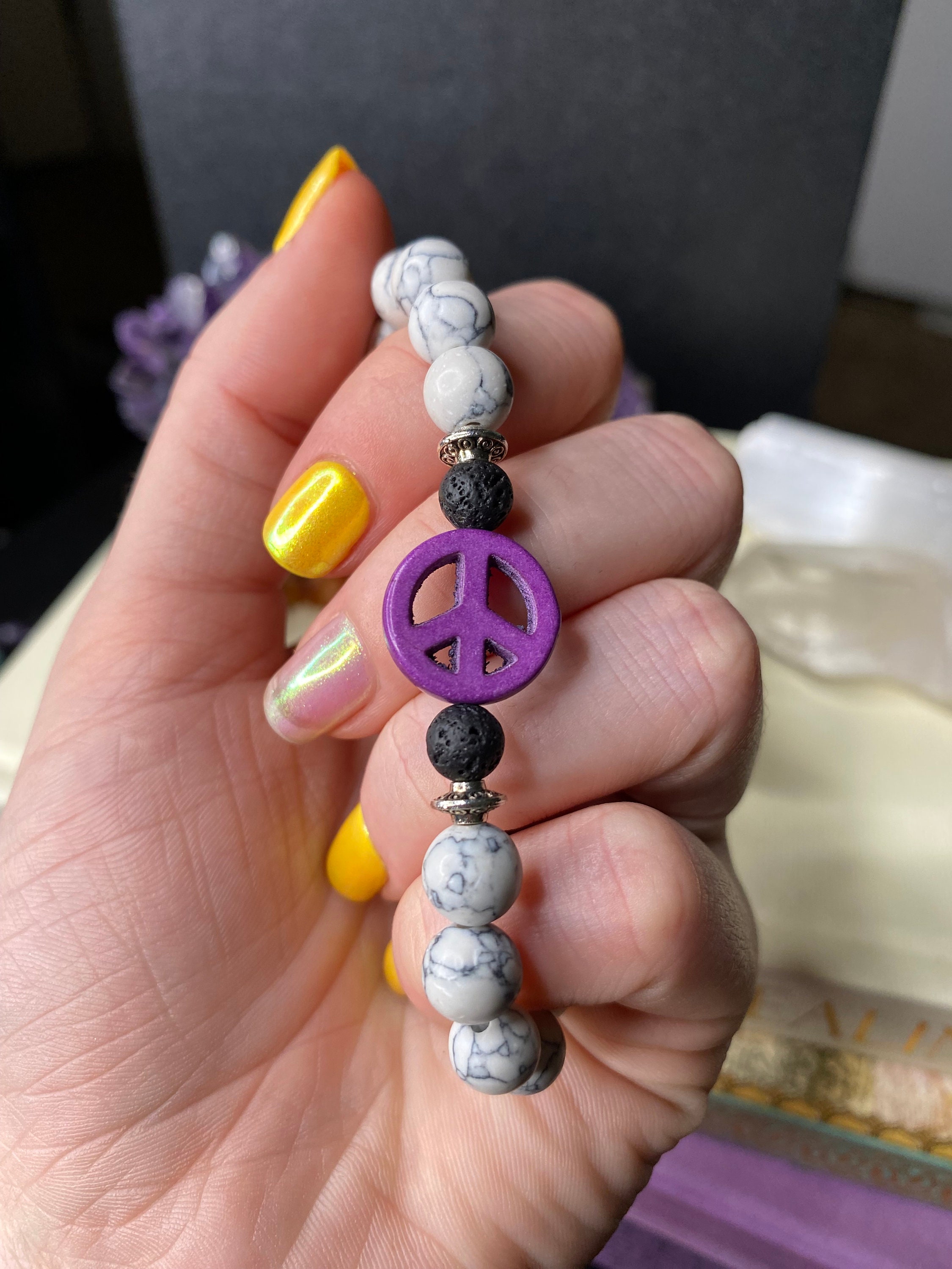 Howlite Gemstone Charm Bracelet - Etsy