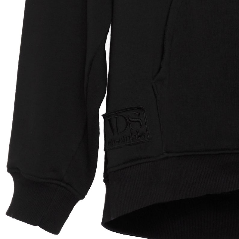 The Ultimate Black Hoodie: Premium Design with Ribbed Cuffs and Oversized Hood High-End Fashion by VDS ensemble image 6