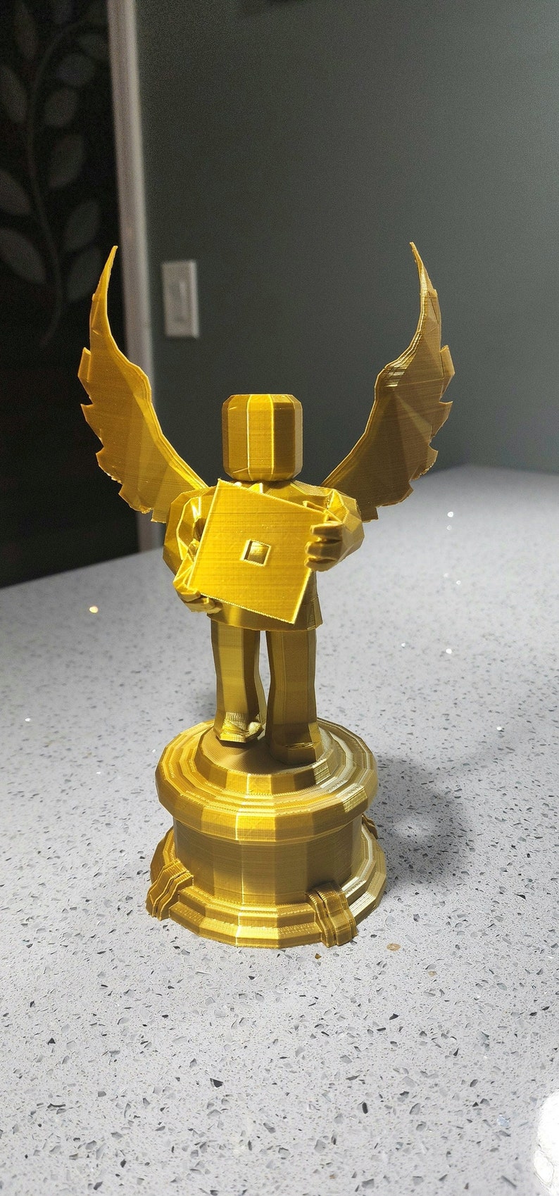 Roblox Bloxy Awards 2025 Carree Scarlet