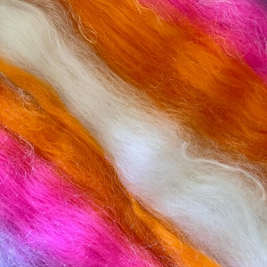Groovalicious, Art Batt zum Spinnen und Filzen, pink orange weiß Merino Corriedale Seide Bambus Firestar Angelina Streifen kardiert Wollfaser