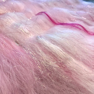 Petit Jete, Art Batt zum Spinnen und Filzen, Ballett rosa weiß Merino Corriedale Seide Bambus Angelina Farbverlauf kardierte Wollfaser
