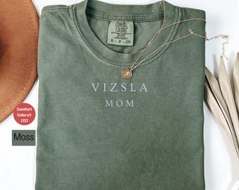 Comfort Colors Vizsla Mom T-Shirt: Dog Lover Tee