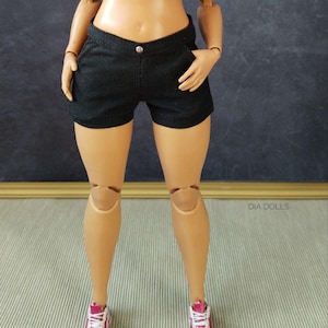 Schwarze Shorts für Curvy 1/6 Puppe - Handmade Diadolls Outfit