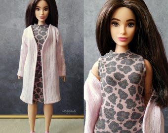 Klänning och kofta-set för kurviga dockor i skala 1/6: Handgjord rosa outfit