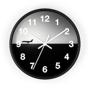 Elegant Jetsetter Wall Clock | Minimalist Aviation Decor for Travel Lovers, Modern Home Office Style, Gift for Pilots