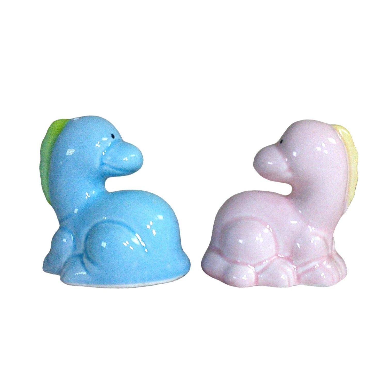 D Battery Salt and Pepper Shakers  Stuffed peppers, Salt and pepper set,  Fred & friends