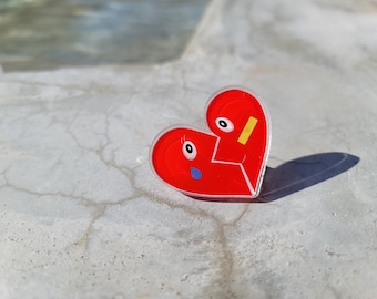 Happy Heartbreaks Rotes Herz Acryl Pin