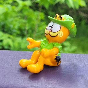 Garfield Green Safari Hat Vintage 1988 PVC Figure - Happy Meal Toy