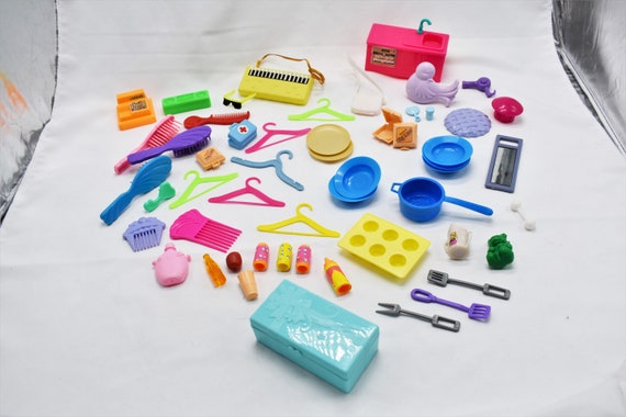 Vintage Barbie Accessories Mixed Lot 70s, 80s, and 90s Mattel Barbie Doll  Toy Miniature Accessories kitchen, Food, Bath, Furniture 