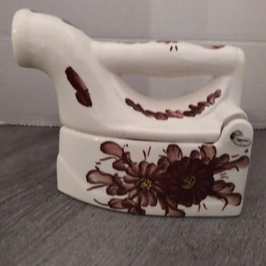 Vintage Porcelain Iron Trinket Box w/hinged Lid
