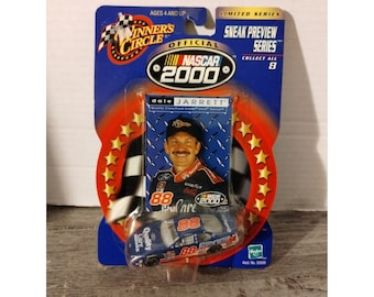 NASCAR Winner's Circle Sneak Preview Series #88 Dale Jarrett 2000 Diecast & Card