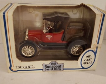 Ertl True Value 1918 Runabout Barrel 1/25 Scale Die-Cast Bank