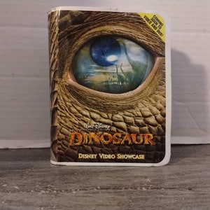 Walt Disney&#39;s DINOSAUR Disney Video Showcase VHS 2000 McDonald&#39;s toy