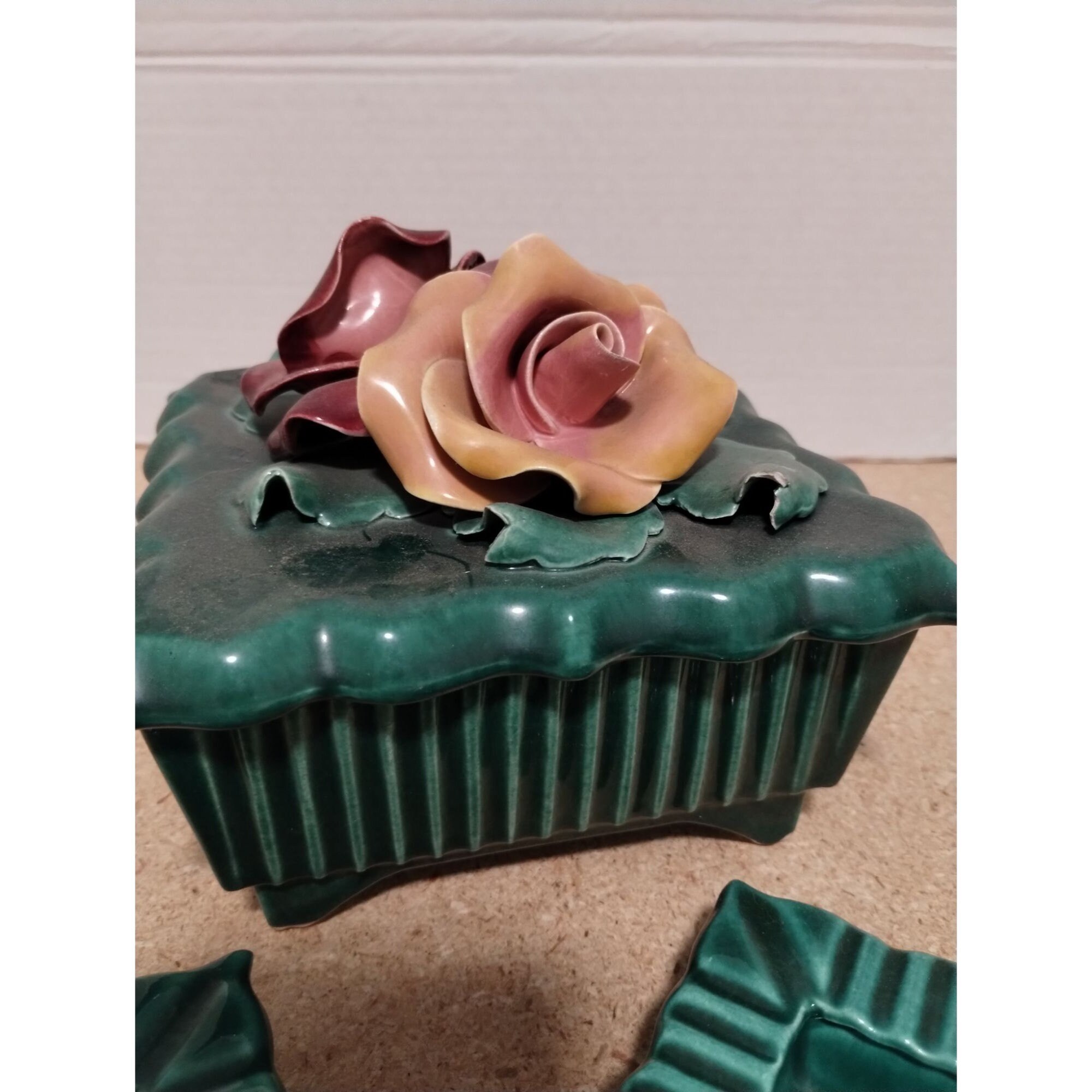 Johannes Brahm Flower Rose Trinket Box #465 With 2 Ashtrays