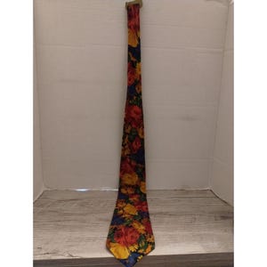 Vintage Generra Floral Tie 56&quot; Multicolor Print Rayon Mens Accessory
