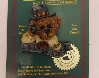 Boyds Bear Bearwear & Folkwear Pin