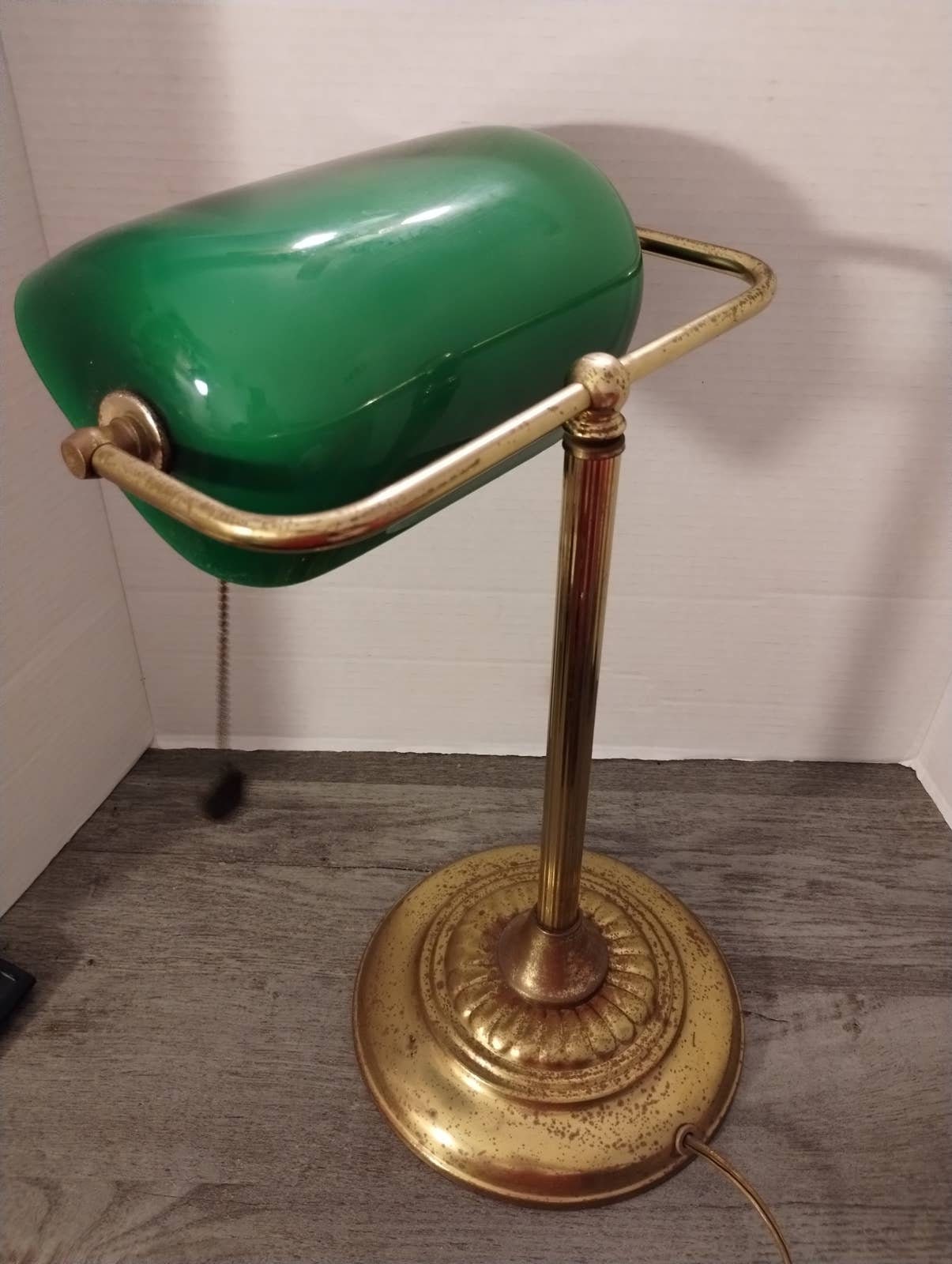Bench lamp HARVARD, brass with green glass shade, 53cm