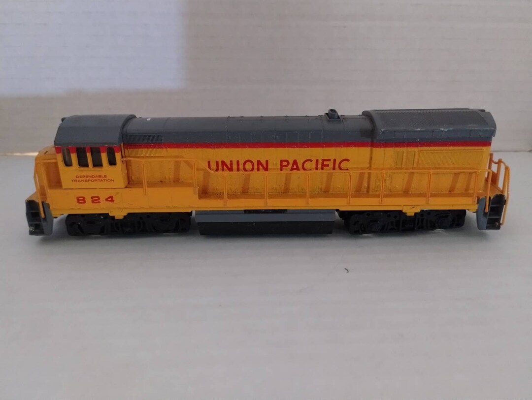 Locomotive HO Bachmann GE U36B - Rock Island (Occasion)
