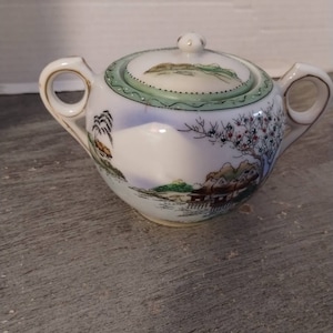 Hand Painted Made in Japan Sugar Bowl with Lid