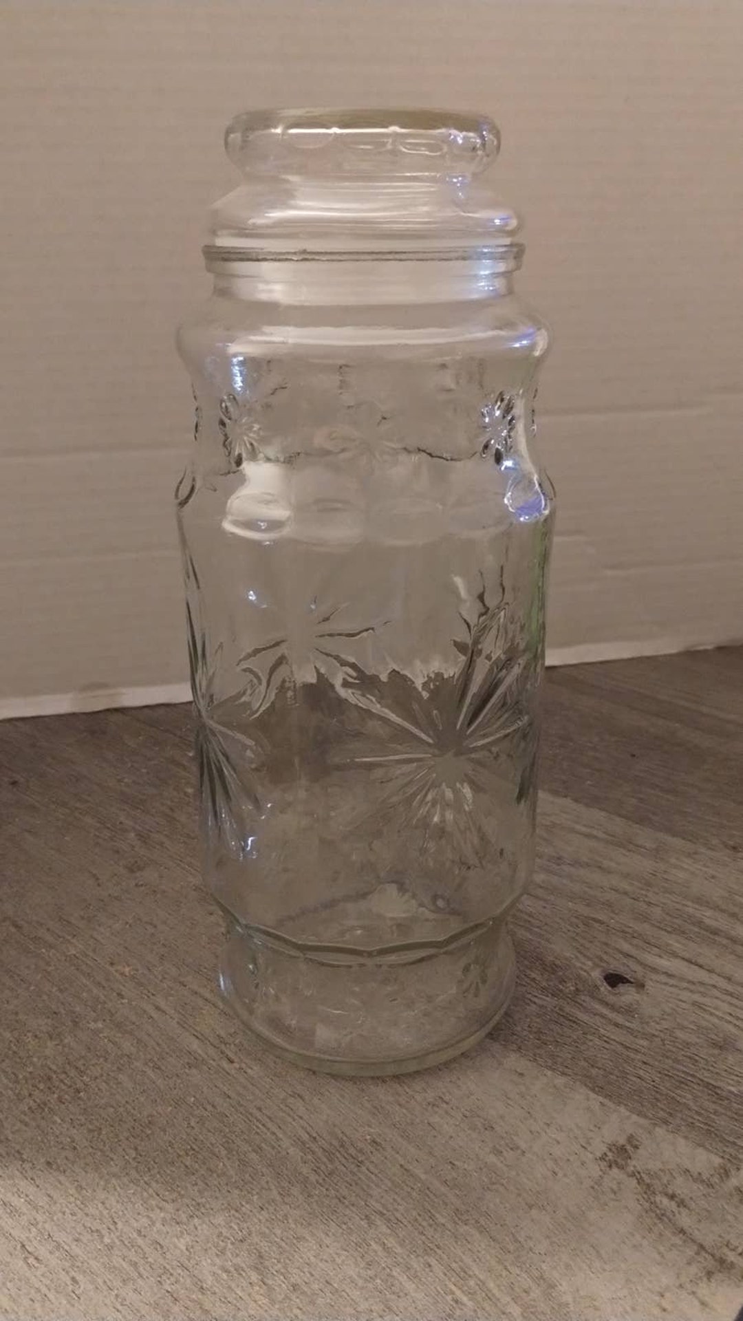 Vintage 1980 Planters Mr. Peanut Glass Jar With Lid Canister