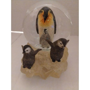 5" Westland #907 Penguin Water Snow Globe