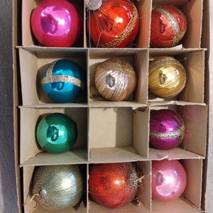 MIxed Lot of 10 Christmas Ball Ornaments